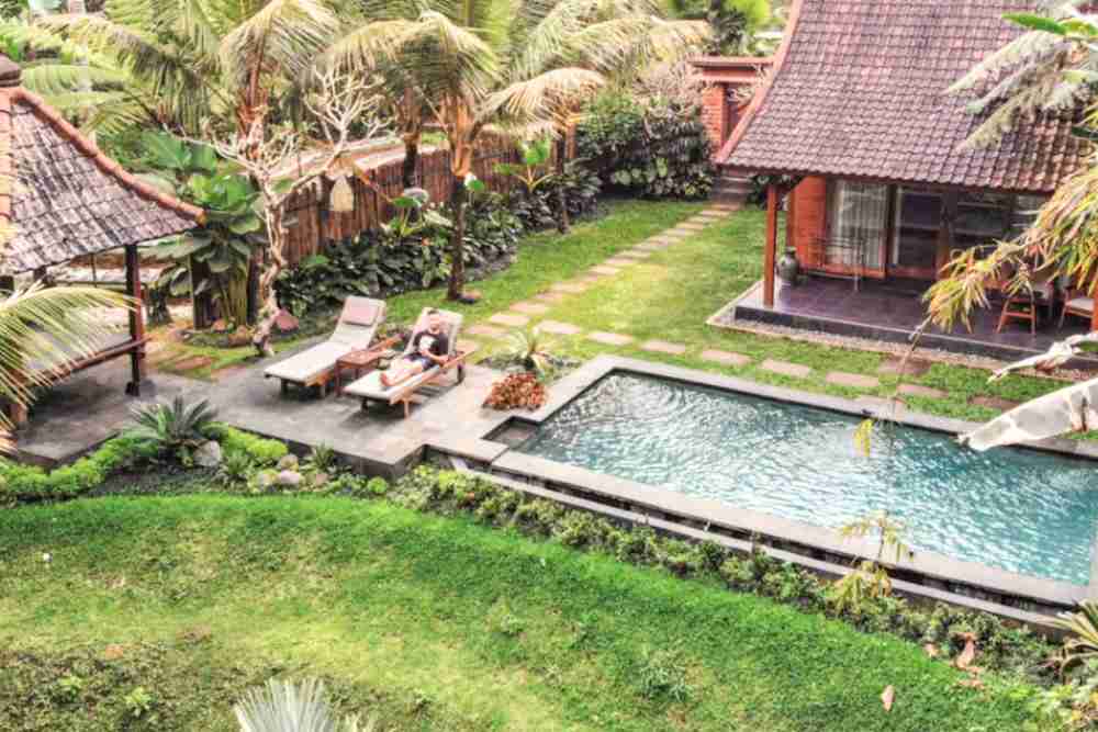 Govinda Villas denga kolam renang
