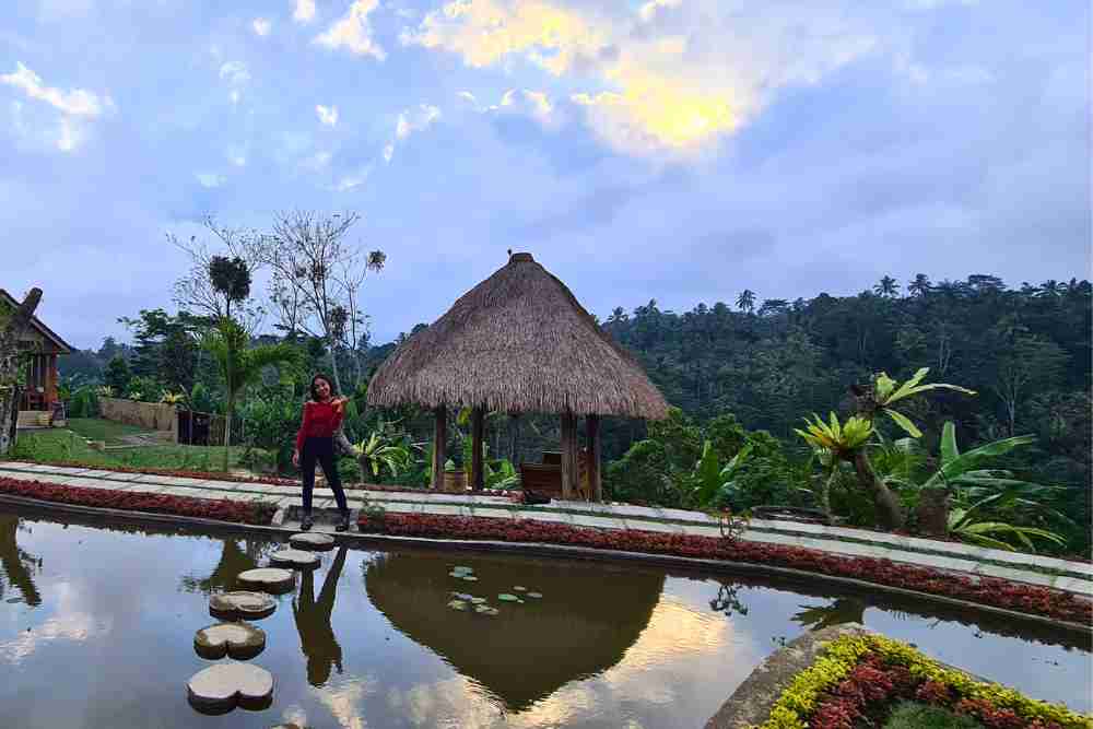 Pemandangn di Taman Kunang-Kunang Taro
